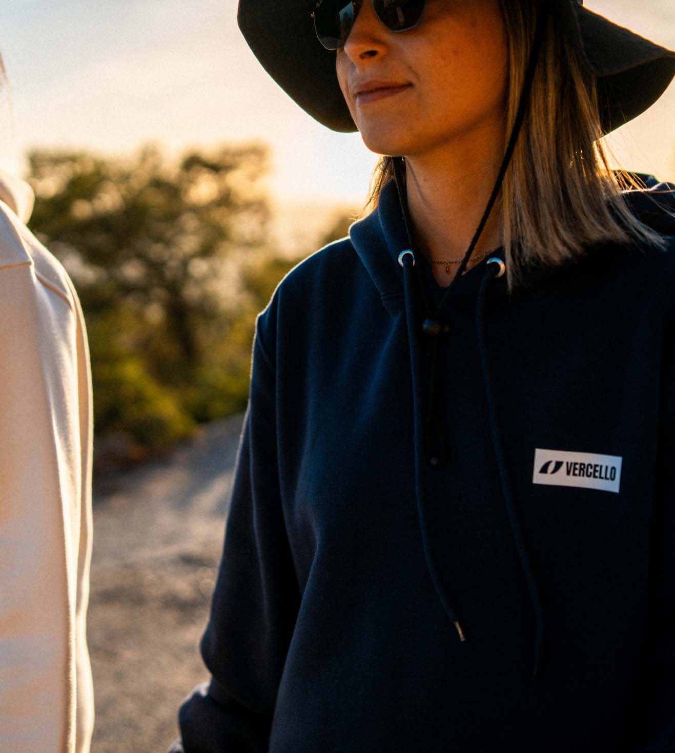 Hoodie Waves Azul Marino
