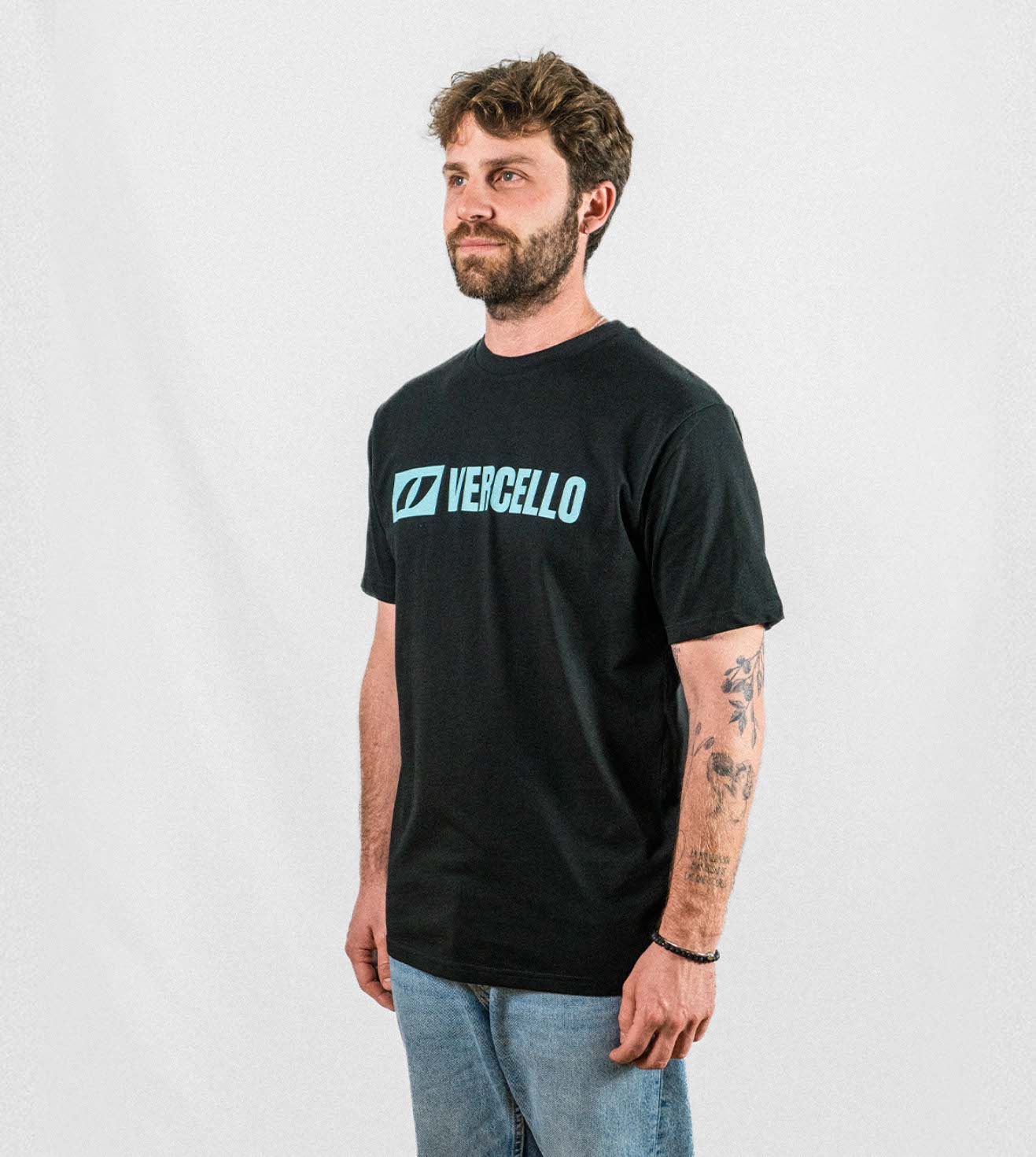Camiseta Vercello Essential Negra Turquesa
