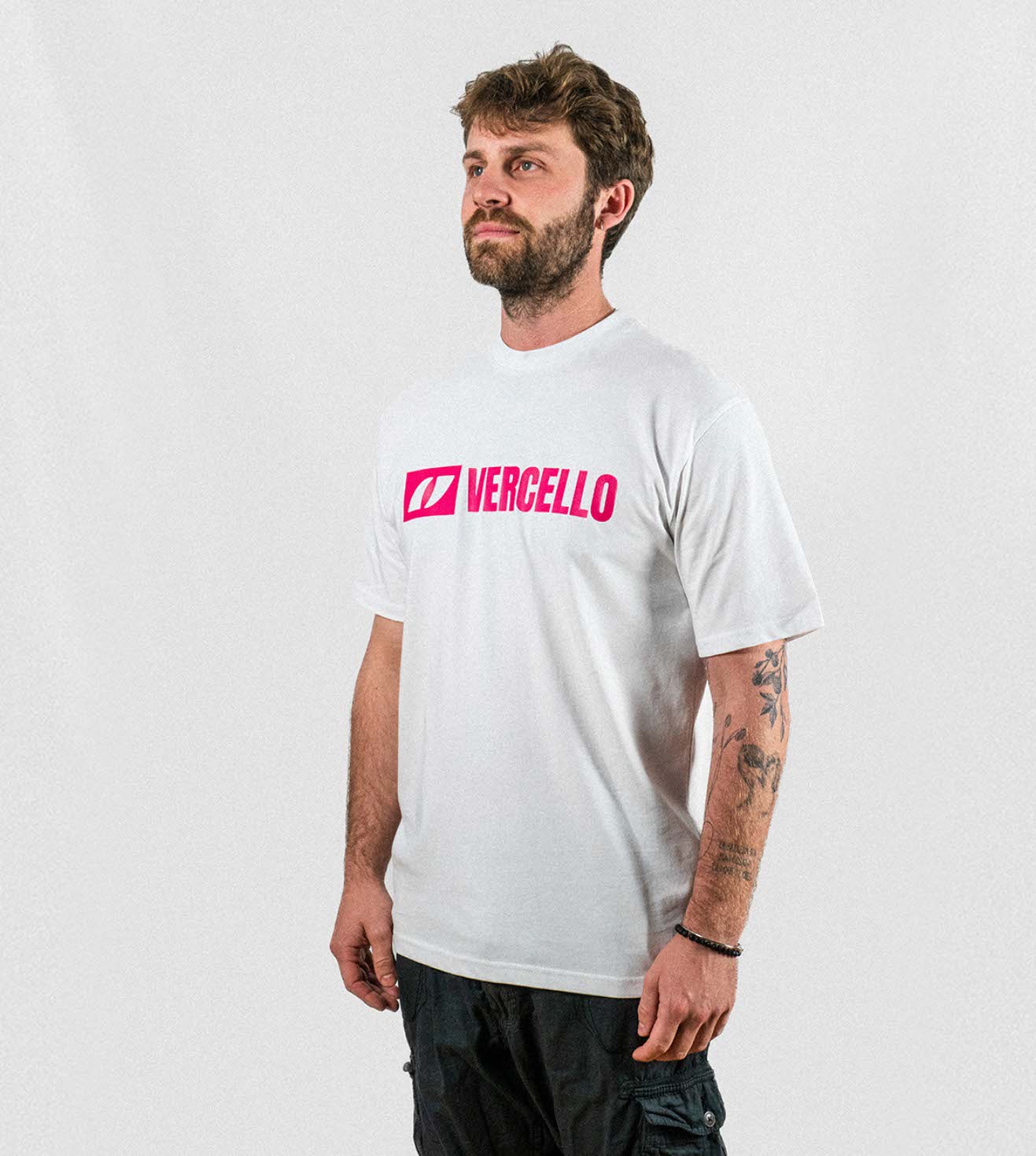 Camiseta Vercello Essential Blanca Magenta